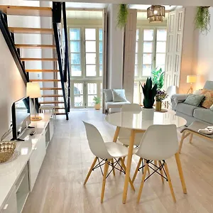 https://homely-mlaga-loft-especeras.1costadelsol.com